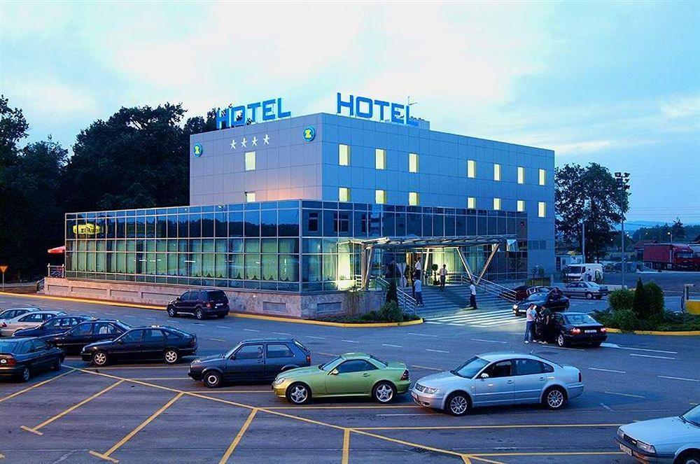 Hotel Zovko Zagreb Сесвете Екстер'єр фото